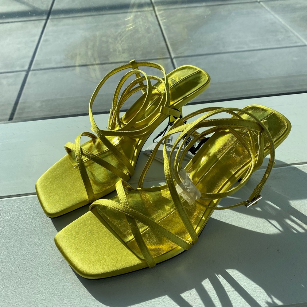 Zara, satin effect heeled sandal size 6.5